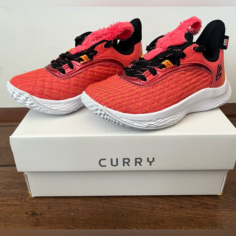 Sesame Street x Curry Flow 9 'Street Pack - Elmo' PS